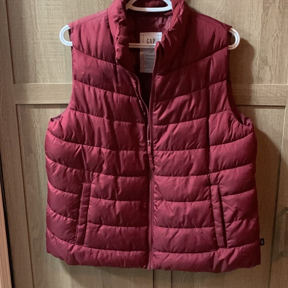 Size large GAP vest - Picture 4 of 4